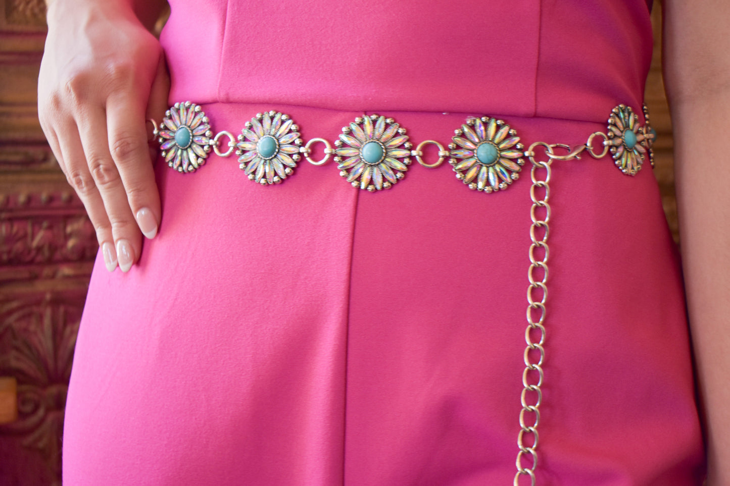 Flower rhinestone concho link belt