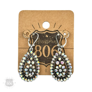 Stone studded teardrop earring