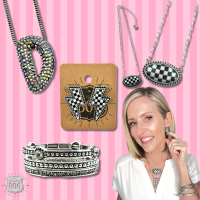 Checkerboard print oval pendant necklace