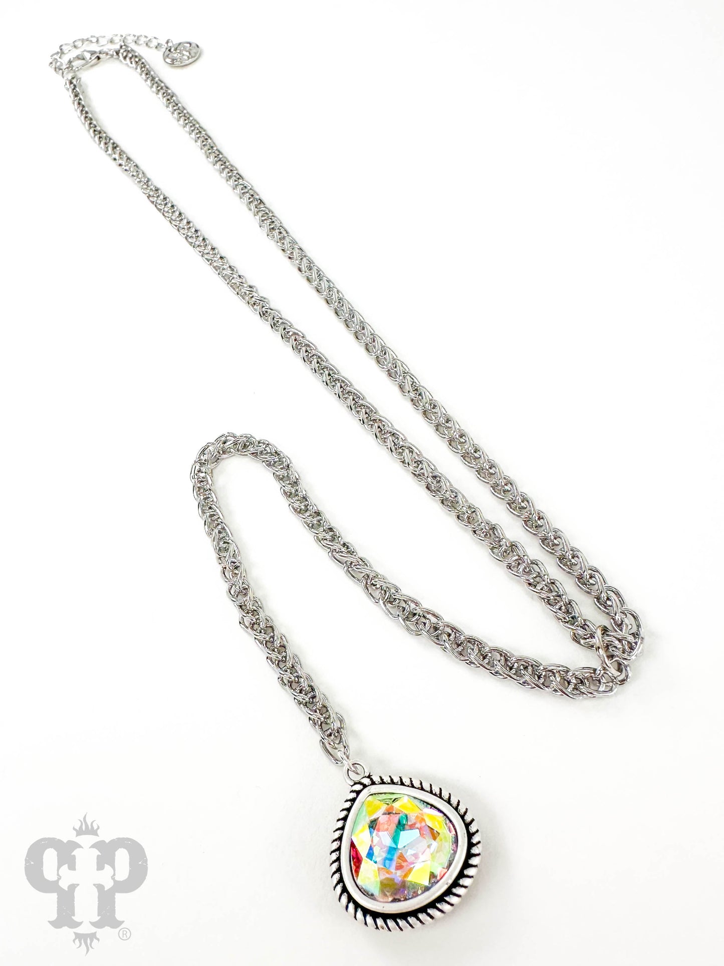 Y-chain necklace with crystal drop