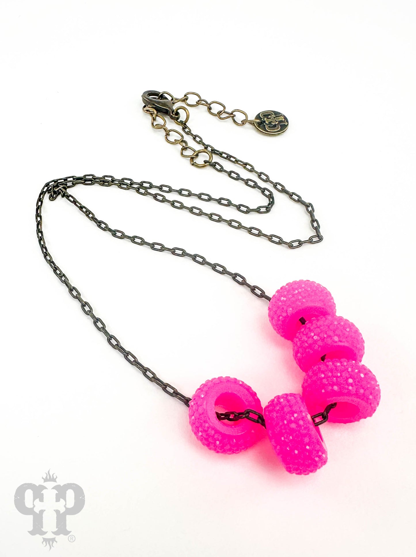Sparkle wheel necklace