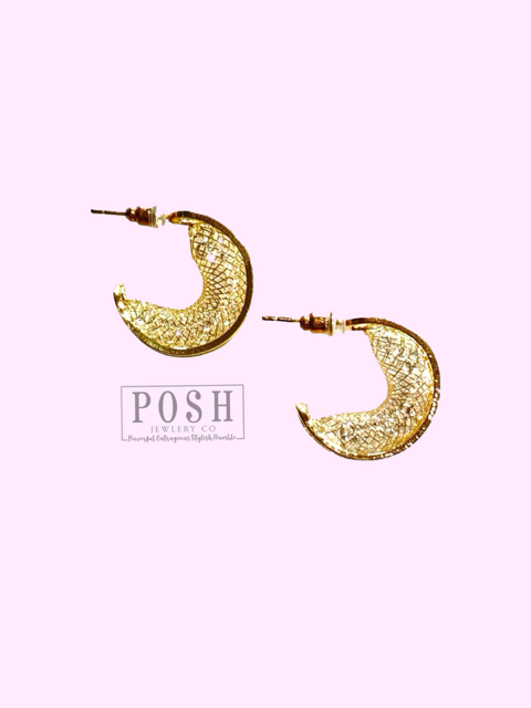 Crystal mesh small hoop earring