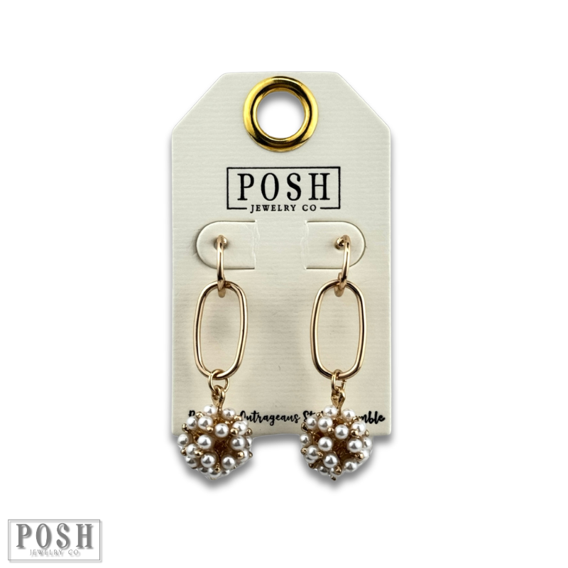 Pearl cluster earring