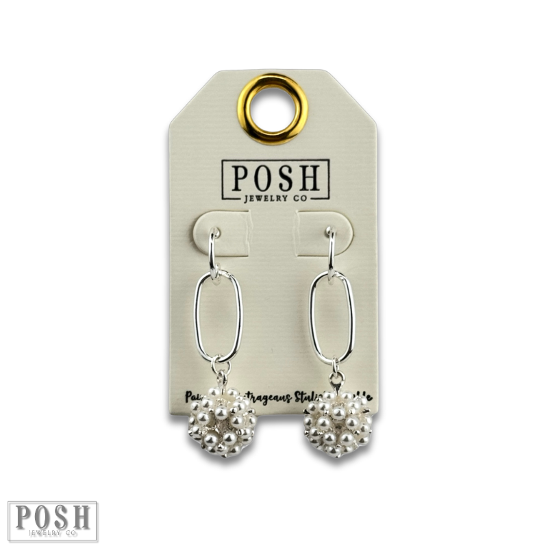 Pearl cluster earring