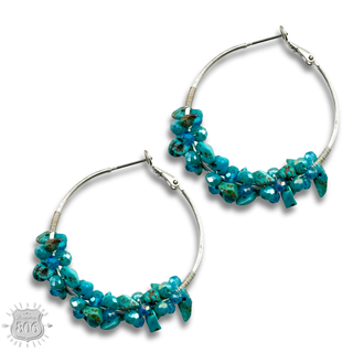 Stone chip hoop earring