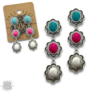 Triple stone scalloped concho earring