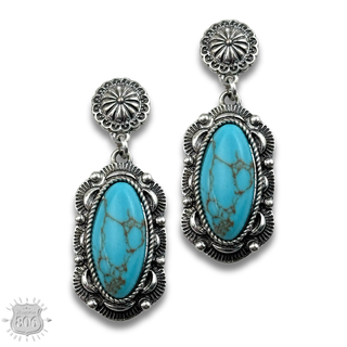 Western scalloped oval stone earring