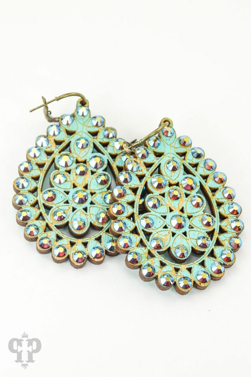 Santa Fe teardrop earring, medium size