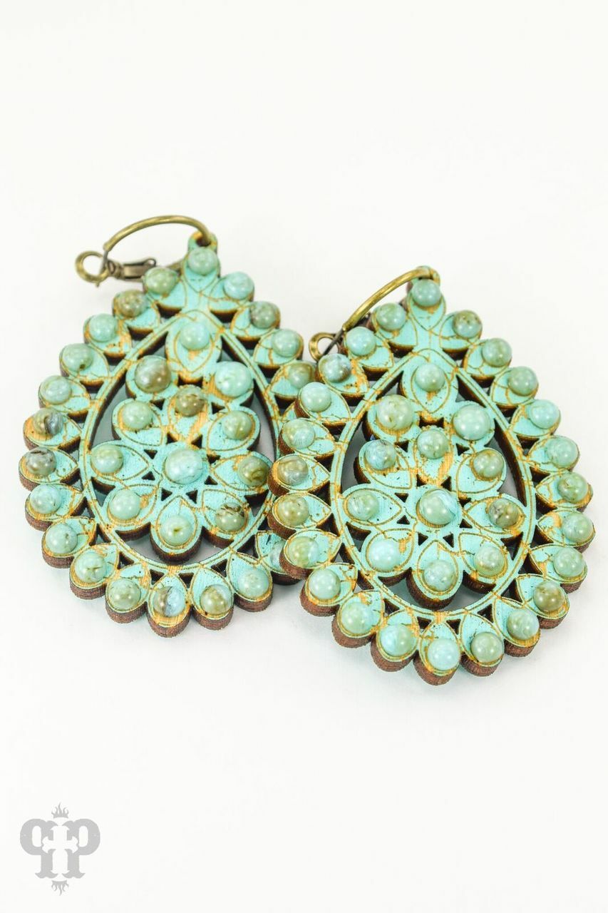 Santa Fe teardrop earring, medium size
