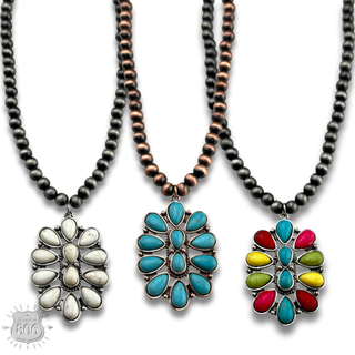 Stone oval flower necklace