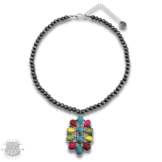 Stone oval flower necklace