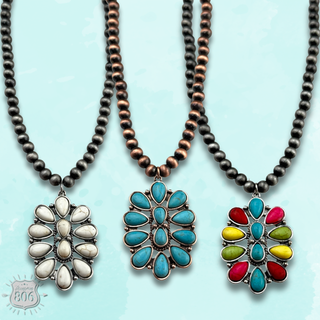 Stone oval flower necklace