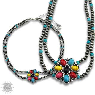 Stone flower pendant necklace