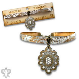 Choker with scalloped wood Austrian crystal pendant