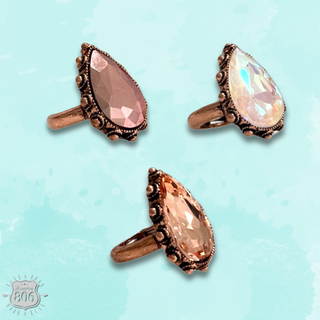 Rhinestone teardrop stretch ring