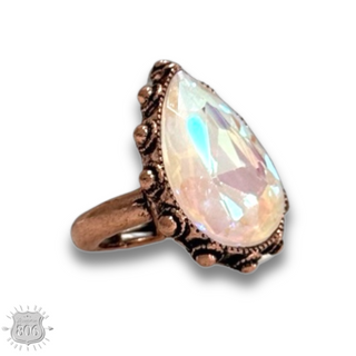 Rhinestone teardrop stretch ring