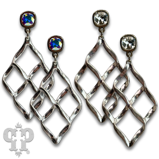 Waffle teardrop earring with Austrian crystal