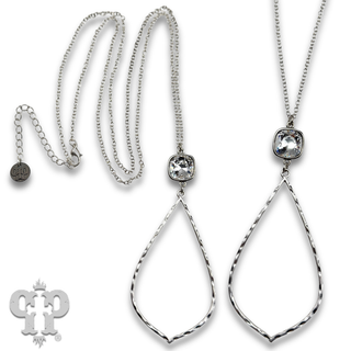 Teardrop chain necklace with Austrian crystal