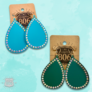Rhinestone rimmed teardrop earring, last call