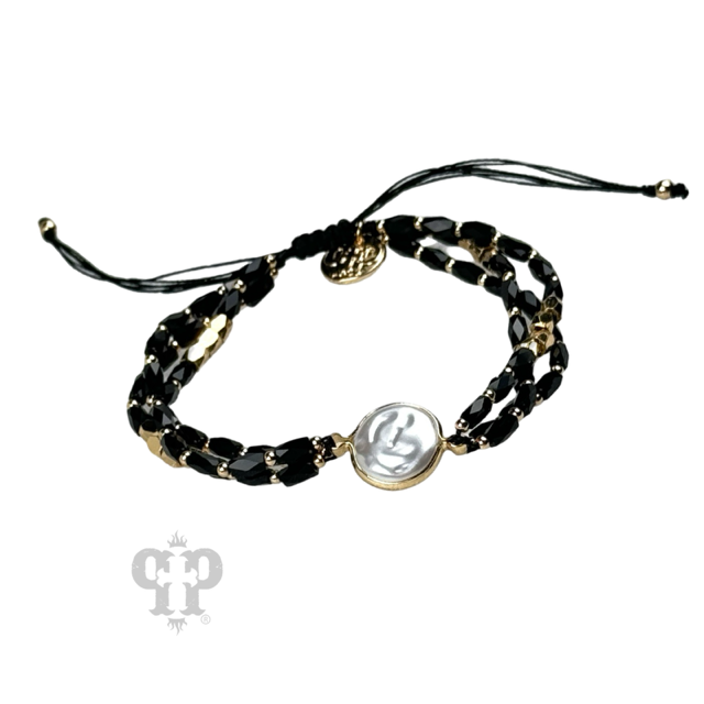 Drawstring bracelet with coin pearl
