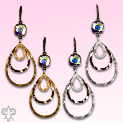 Matte and shiny metal teardrop earring with Austrian crystal