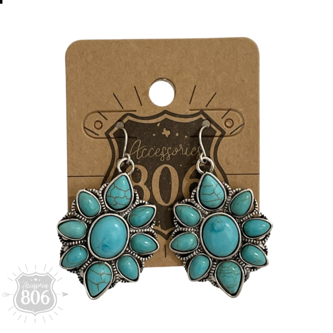 Decorative stone flower earring