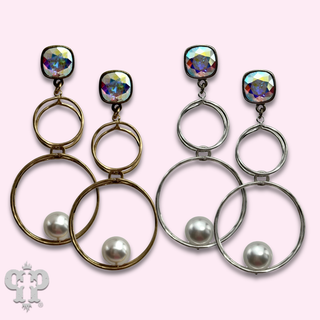 Floating pearl bead earring with crystals from Swarovski®