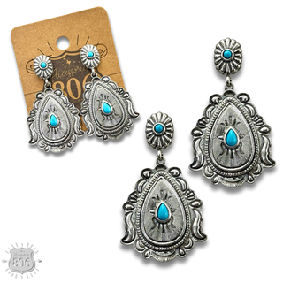 Western style teardrop and post earring