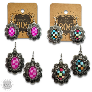 Oval checkerboard scallop shape earring