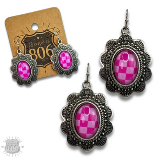 Oval checkerboard scallop shape earring