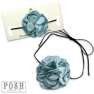 Flower choker necklace