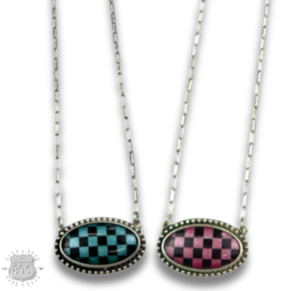 Checkerboard print oval pendant necklace