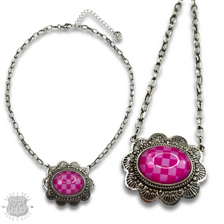 Oval checkerboard pendant necklace