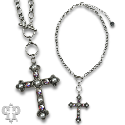 Link chain toggle necklace with cross pendant