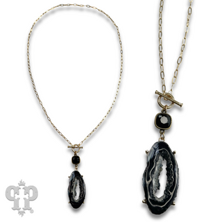 Druzy pendant necklace with Austrian crystal