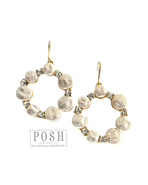 Pearl and rhinestone round earring