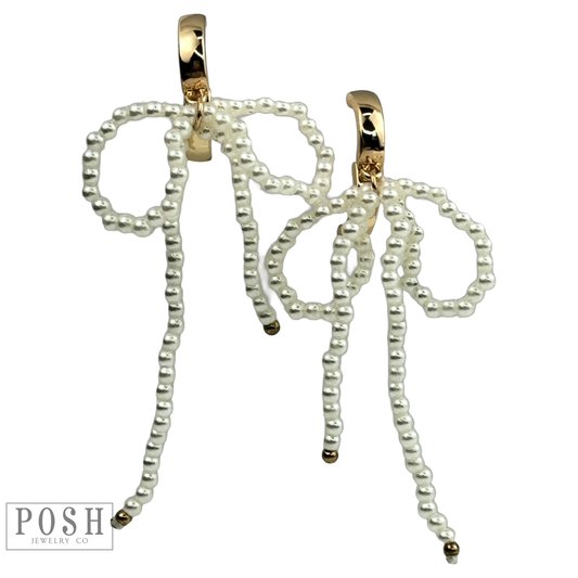 Pearl bow earring