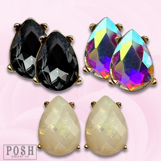 Teardrop rhinestone stud earring