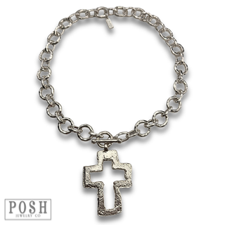 Chunky chain and cross pendant necklace
