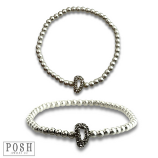 Bead bracelet with rhinestone inital