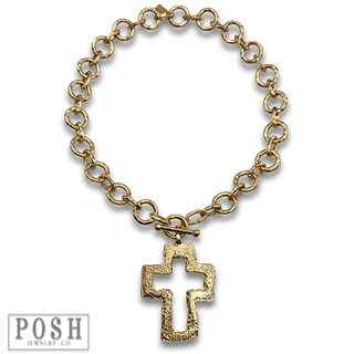 Chunky chain and cross pendant necklace