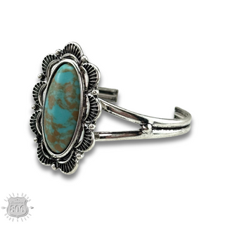 Western style oval stone cuff bracelet