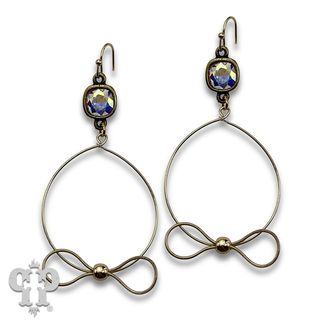 Crystal bow earring with crystals from Swarovski®
