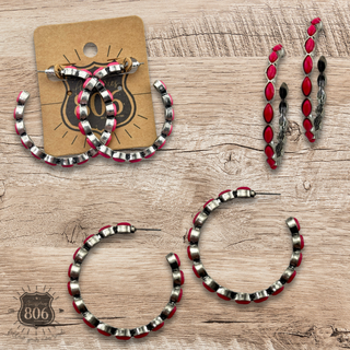 Hoop earing with set in stones, last call