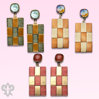 Checkerboard pattern dangle earring with Austrian crystal