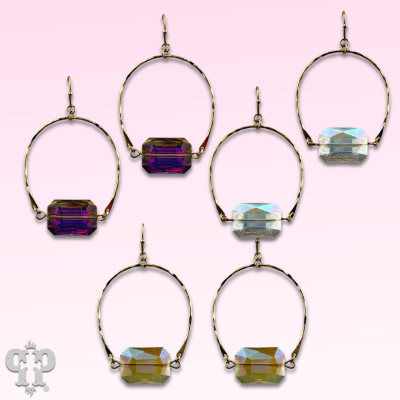 Gold oval and faceted glass bead earring