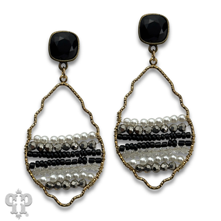 Diamond shape teardrop earring with a crystal from Swarovski®