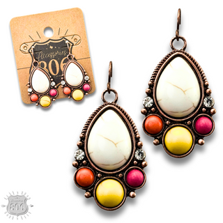 Decorative stone teardrop earring