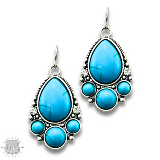 Decorative stone teardrop earring