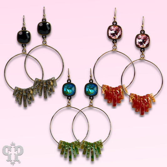 Graduated acrylic disc earring with Austrian crystal